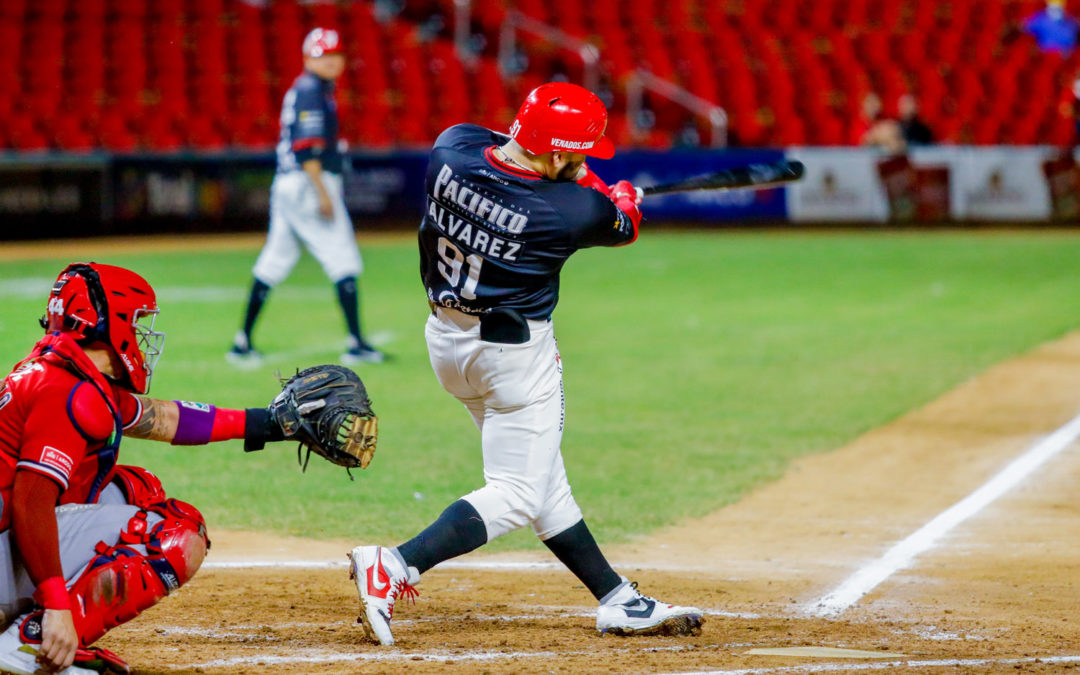 Venados de Mazatlán triunfa con efectivo pitcheo y jonrón de ‘El Wolverine’