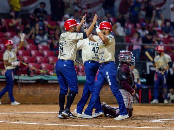 Venados de Mazatlán saca la escoba para barrer a Tomateros de Culiacán en el Teodoro Mariscal