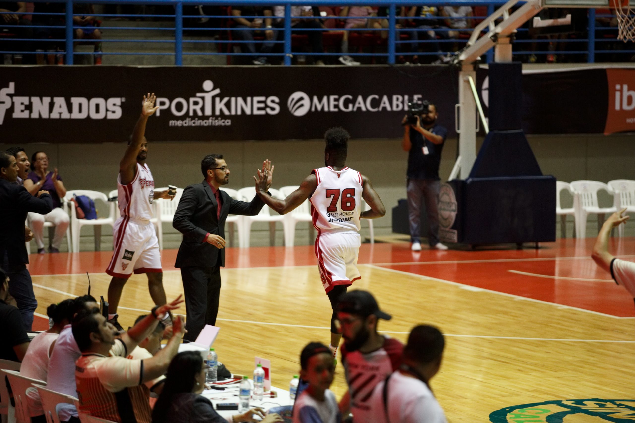 Eric Weissling, ex coach de Venados Basketball, se prepara para Liga de Baloncesto Profesional de Vietnam 2022