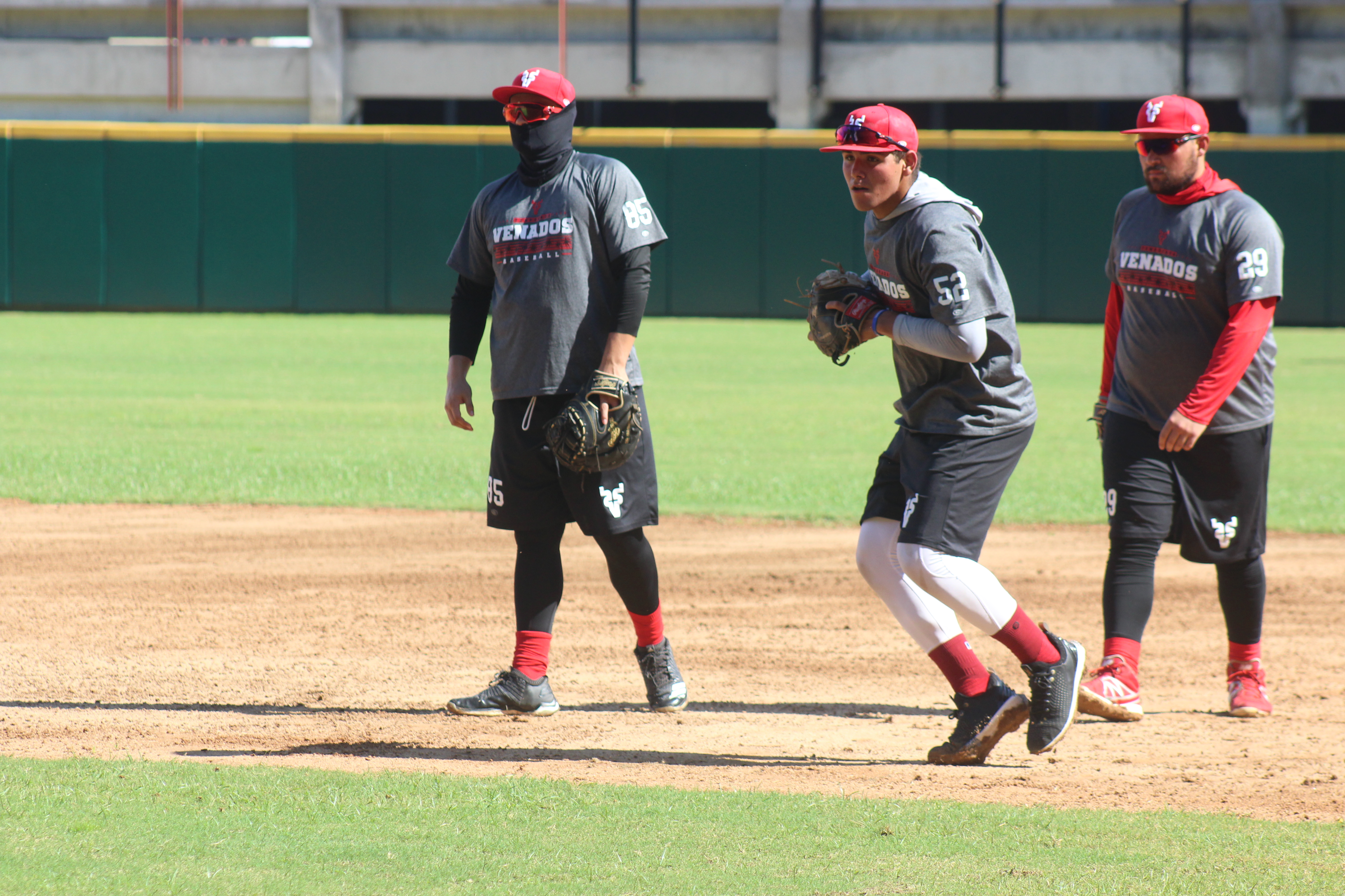 Carlos Iván Tirado Magaña, de Venados de Mazatlán, firma con Piratas de Pittsburgh