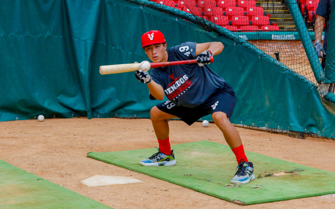 Santiago «El Gallito» Gómez, infielder de Venados de Mazatlán, firma con Yankees de New York