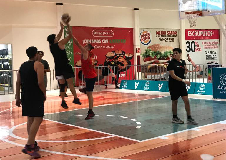 Gael Delfín luce en la duela con Storm Tropers, en la Liga Fuerza Talento 3×3