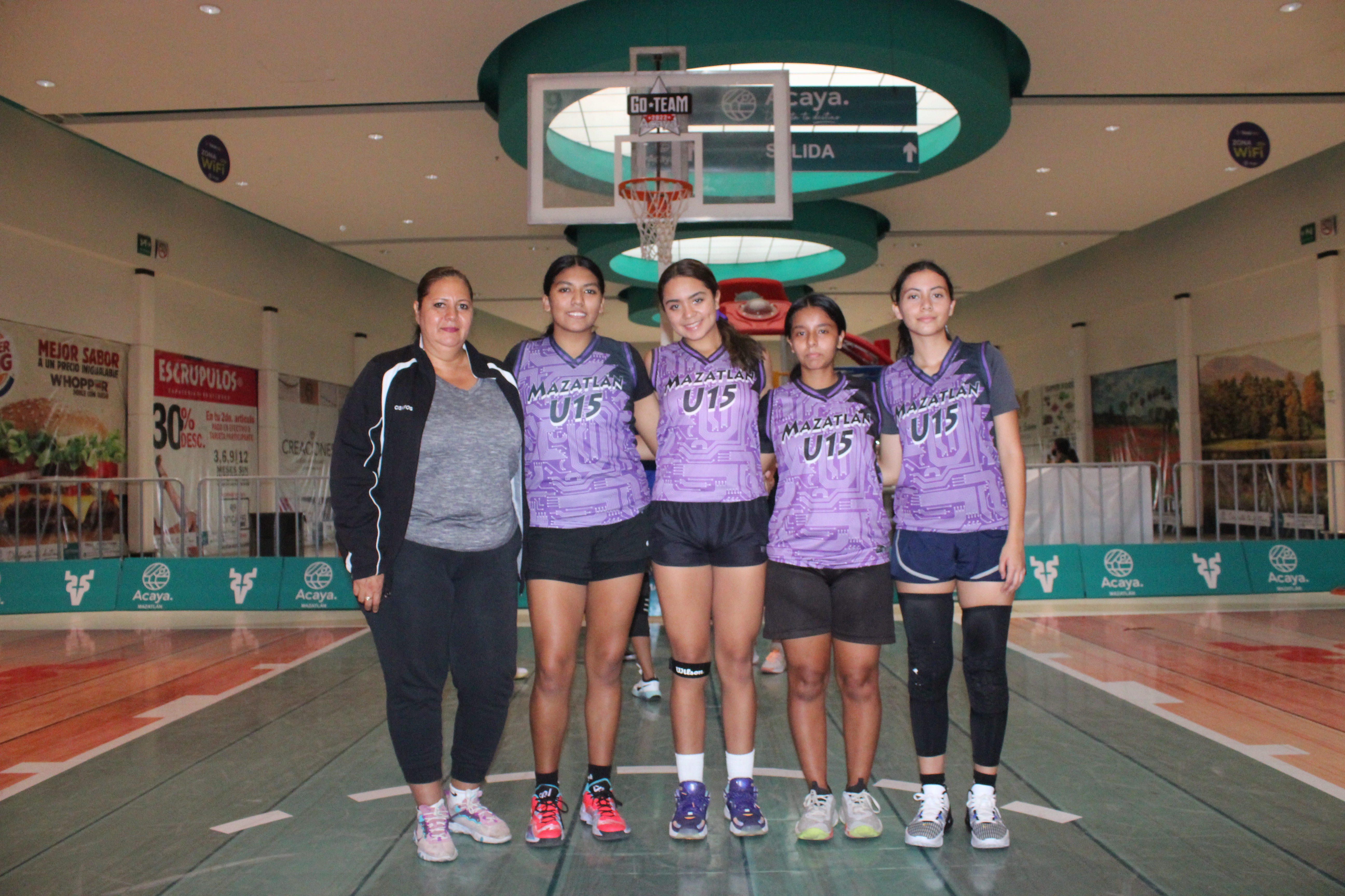 Integrantes de la Academia Venados Basketball-Pata Salada salen rumbo a los estatales de los Juegos Nacionales Conade